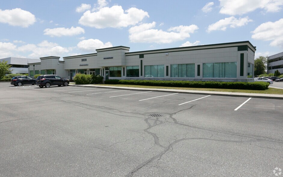 More Photos Of 3920 Veterans Memorial Hwy, Bohemia Medical For Lease