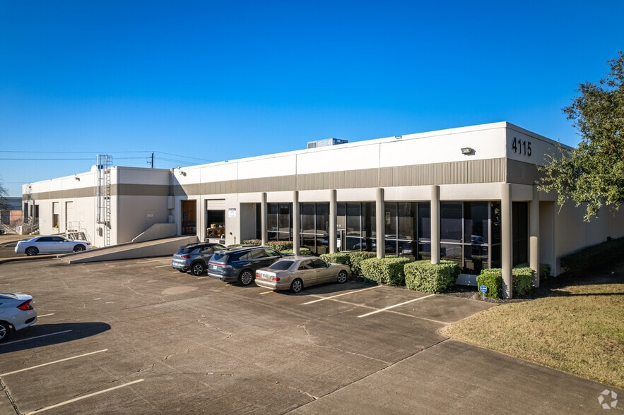 More Photos Of 4007 Greenbriar Dr, Stafford Unknown For Lease