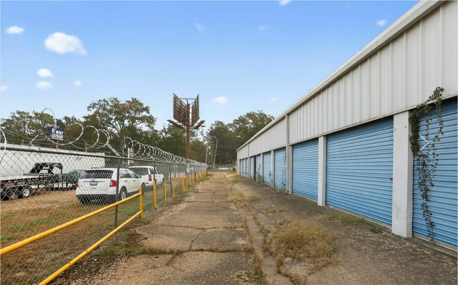 More Photos Of 3705 N West St, Jackson Self Storage For Sale