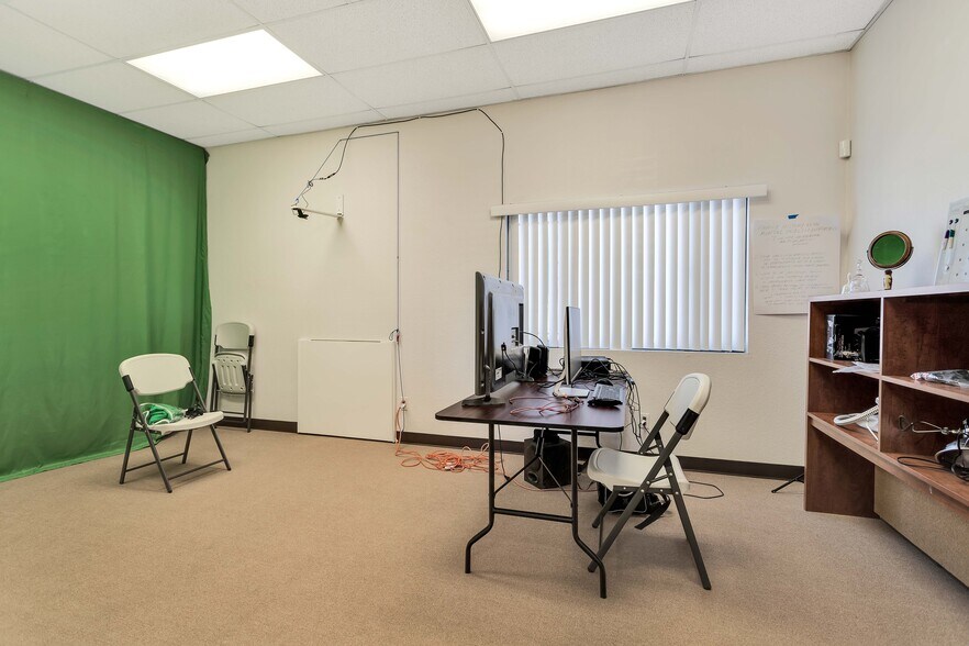 More Photos Of 56300 29 Palms Hwy, Yucca Valley Medical For Sale