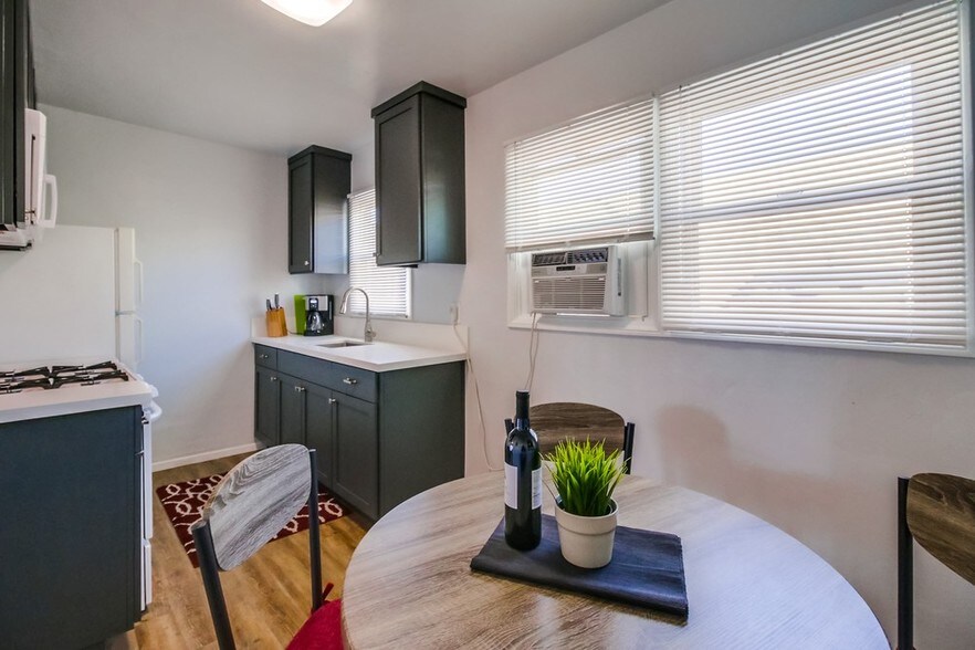 More Photos Of 4459 Fanuel St, San Diego Apartments For Sale