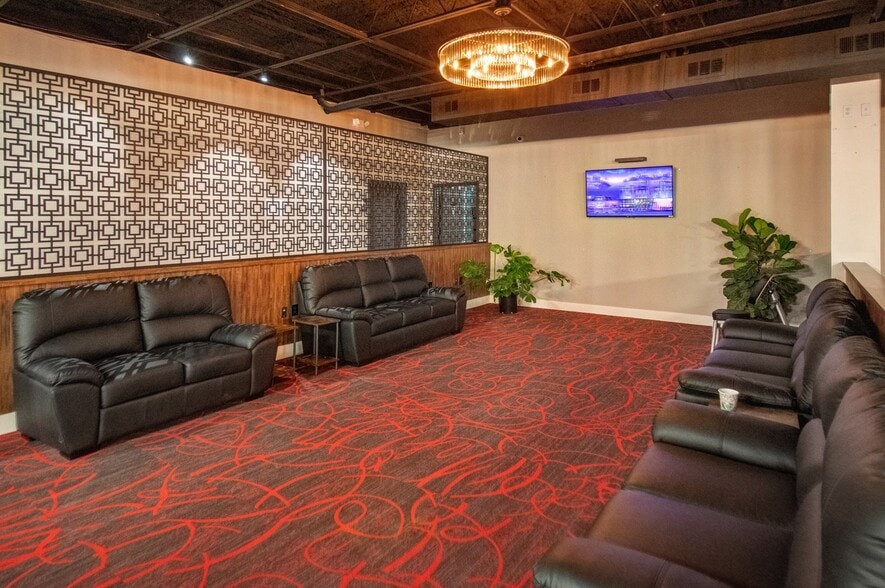 More Photos Of 2730 Fondren Rd, Houston Restaurant For Sale