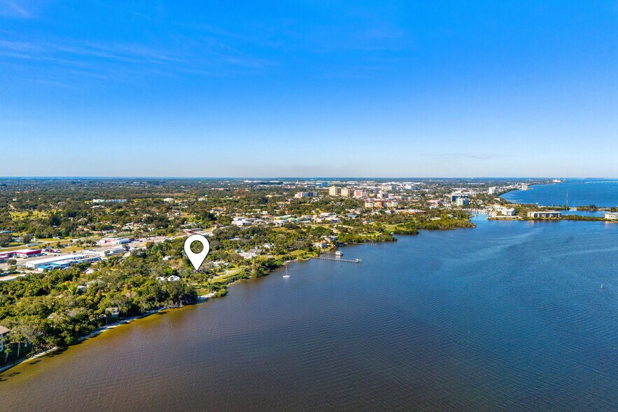More Photos Of 2716 Riverview Dr, Melbourne Apartments For Sale