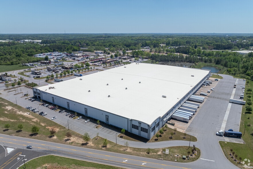 More Photos Of 155 Braselton Pky, Braselton Distribution For Lease