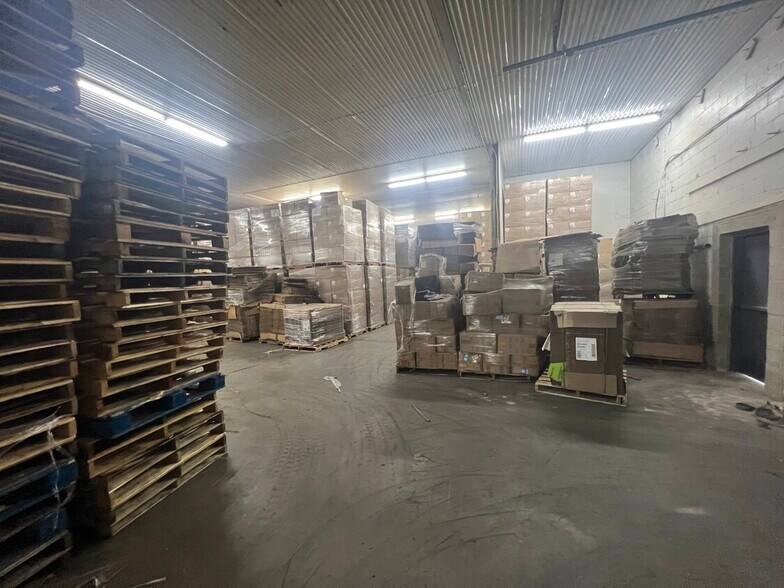More Photos Of 175 Willow St, Toughkenamon Warehouse For Lease