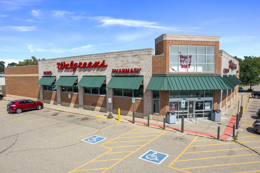 More Photos Of 717 8th Ave, Monroe Drugstore For Sale