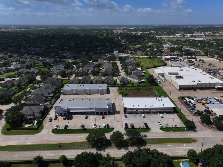 More Photos Of 19909 Morton Rd, Katy Unknown For Lease