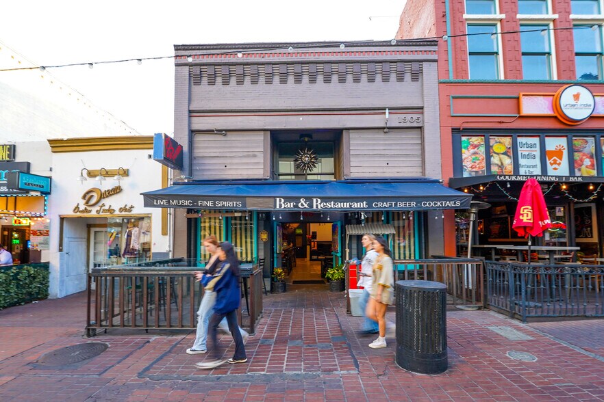 More Photos Of 748 5th Ave, San Diego Storefront For Sale