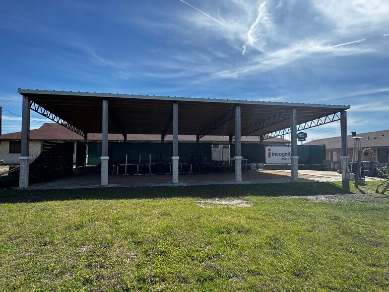 More Photos Of 1545 E I-30, Rockwall Office For Lease