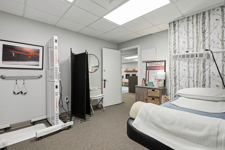 More Photos Of 37 Pierce St, Northborough Office For Sale