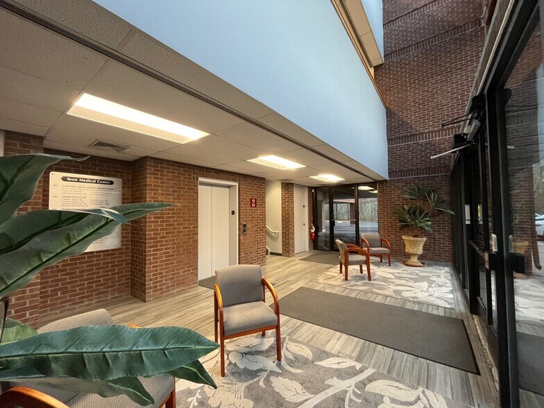 More Photos Of 34 Dale Rd, Avon Medical For Lease