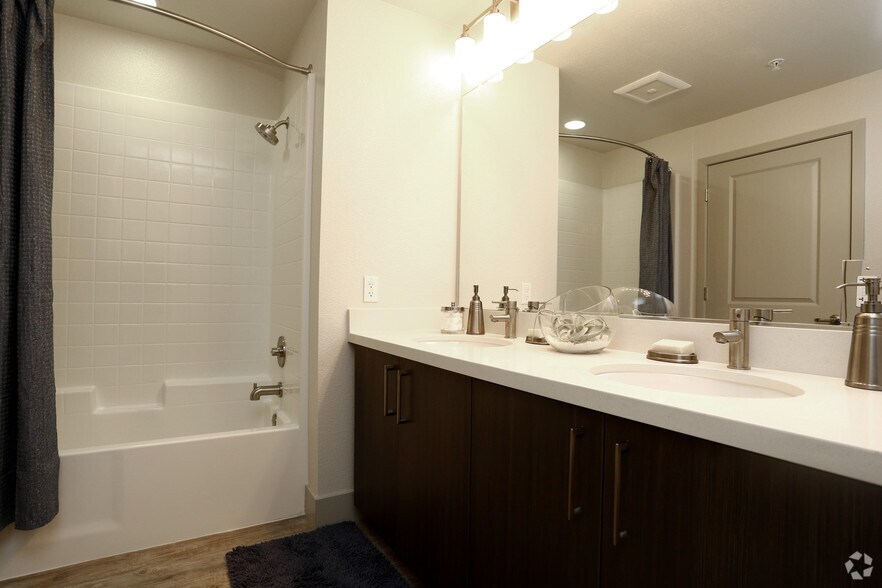 More Photos Of 1375-1411 Sycamore Ave, Hercules Unknown For Lease