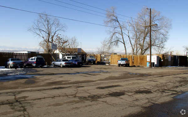 Primary Photo Of 7481 Kearney St, Commerce City Auto Salvage Facility For Sale