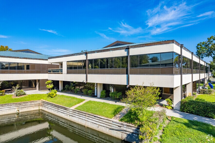 More Photos Of 4012 Gunn Hwy, Tampa Office For Lease