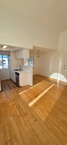 More Photos Of 2305 Glendale Blvd, Los Angeles Apartments For Sale
