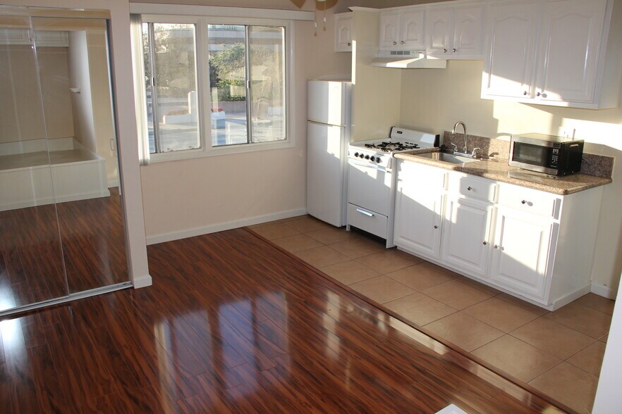 More Photos Of 10054 Culver Blvd, Culver City Apartments For Sale