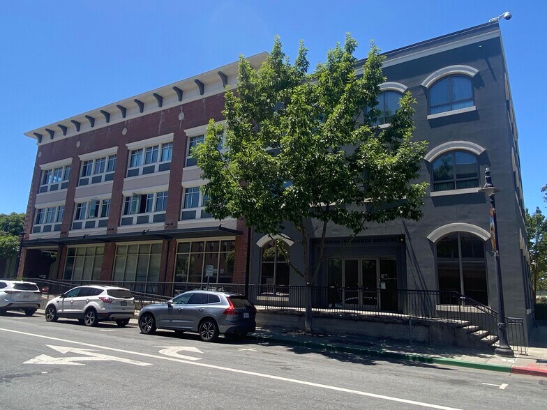 More Photos Of 101 2nd St, Petaluma Apartments For Lease