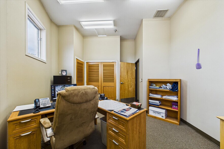 More Photos Of 1593 Market St, Ferndale General Retail For Sale