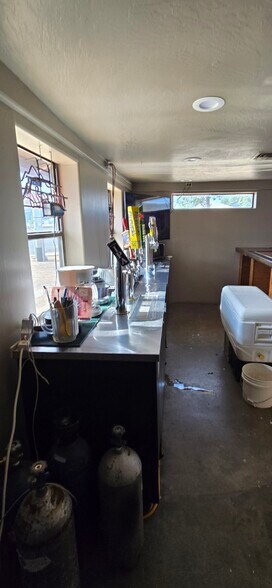 More Photos Of 18 N State Route 89, Chino Valley Bar For Sale