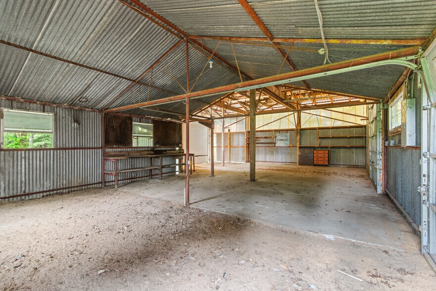More Photos Of 18222 W FM 1097 Rd, Montgomery Flex For Lease