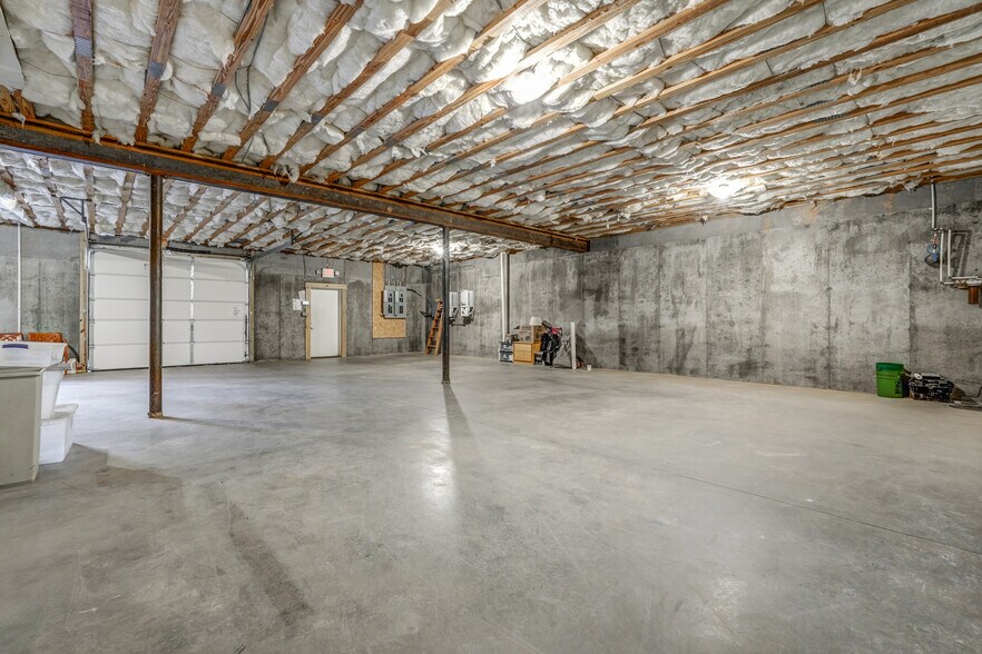 More Photos Of 95 Zion Station Ct, Troy Flex For Sale