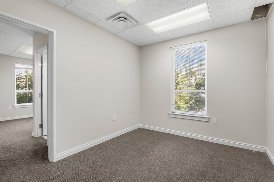 More Photos Of 411-423 N Orem Blvd, Orem Medical For Lease