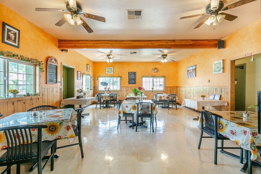 More Photos Of 14836 OR-38, Elkton Restaurant For Sale