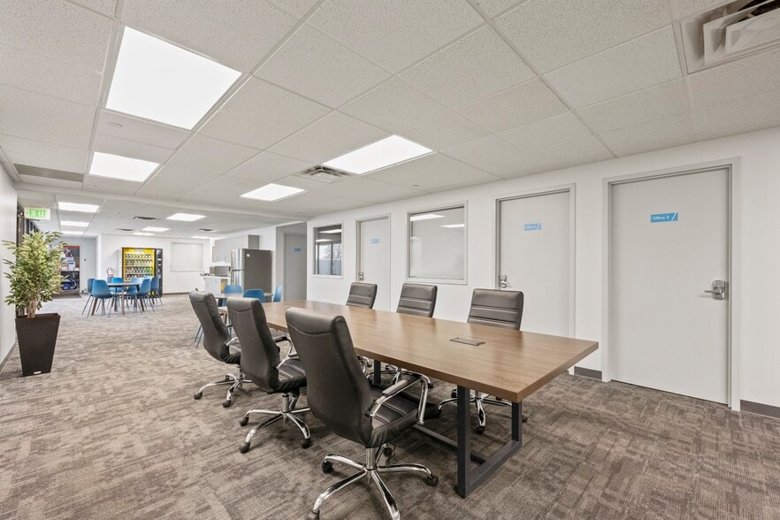 More Photos Of 4735-4795 Leyden St, Denver Warehouse For Lease