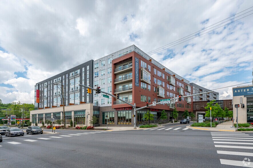 More Photos Of 4400 Calvert Rd, College Park Apartments For Lease