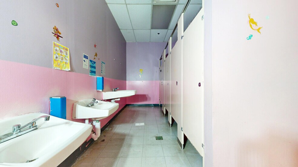 More Photos Of 45 S New York Ave, Galloway Unknown For Lease