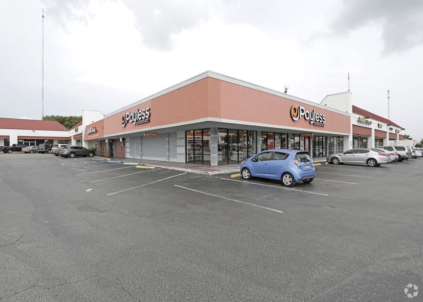 More Photos Of 19904 NW 2nd Ave, Miami Unknown For Lease