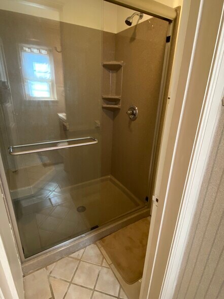 More Photos Of 102 N Fowler St, Meade Office For Sale