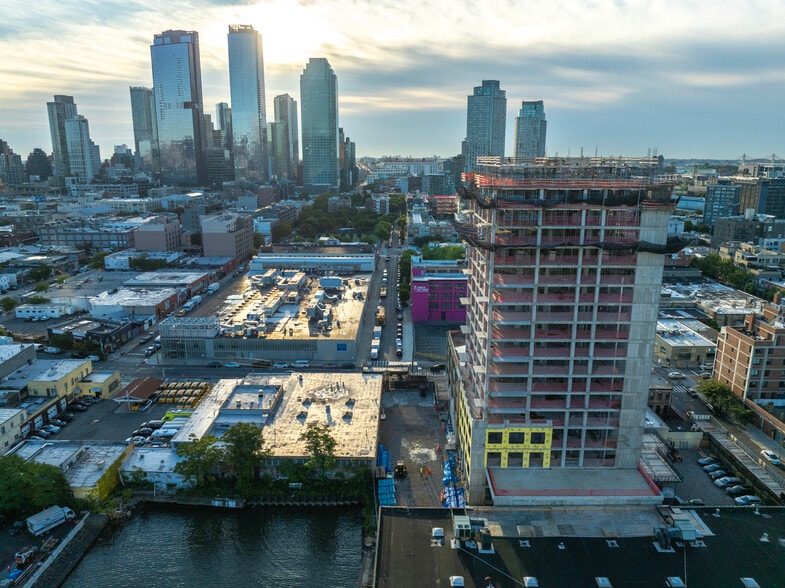 More Photos Of 45-40 Vernon Blvd, Long Island City Apartments For Lease