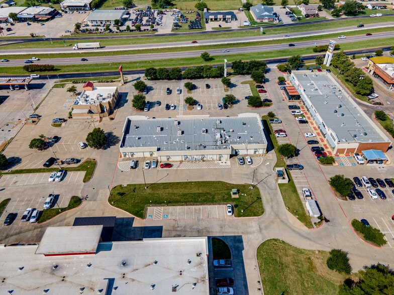 More Photos Of 108 E Us Highway 80, Forney Freestanding For Lease