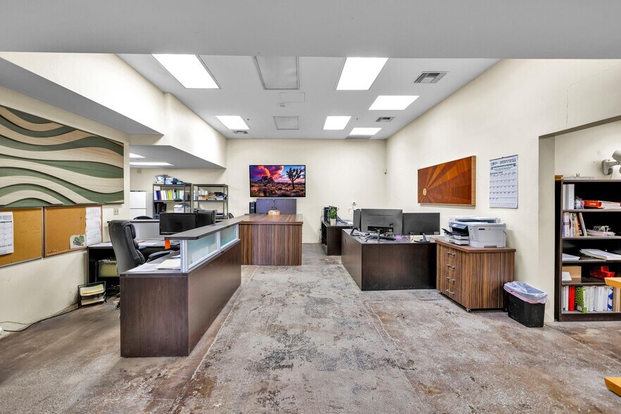 More Photos Of 54465 29 Palms Highway, Yucca Valley Warehouse For Sale