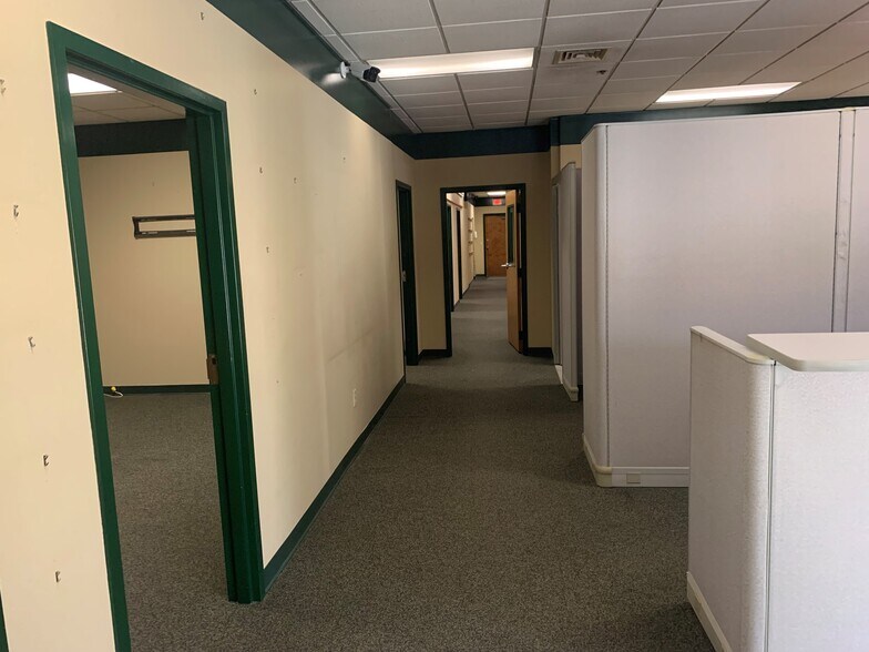 More Photos Of 365 Willard Ave, Newington Office For Sale