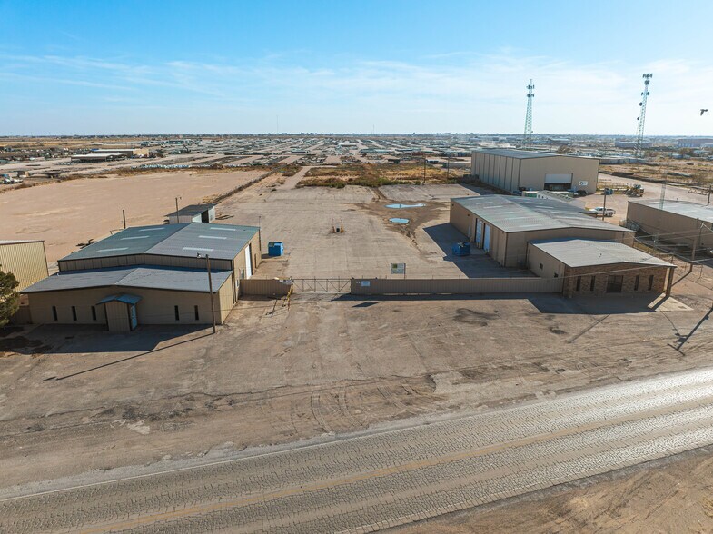 More Photos Of 6610 E Hwy 80 & 6618 E Hwy 80, Midland Industrial For Sale