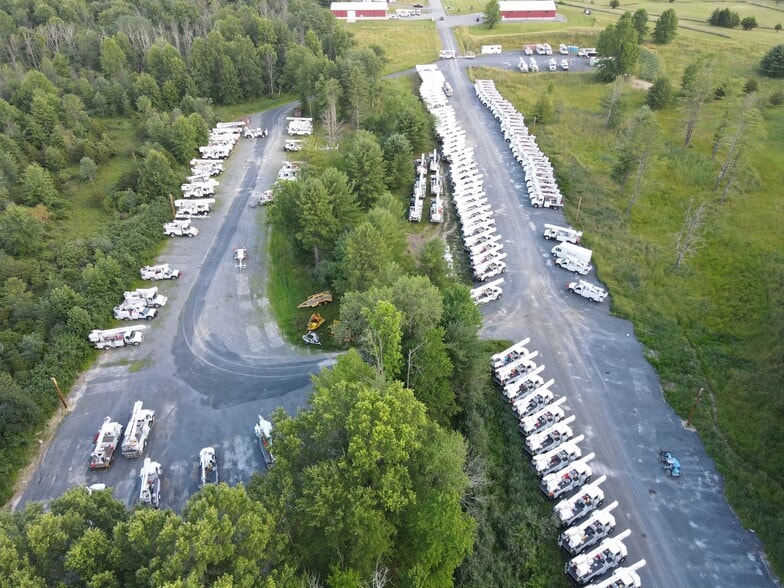 More Photos Of 269 Stone Schoolhouse Rd, Bloomingburg Warehouse For Sale