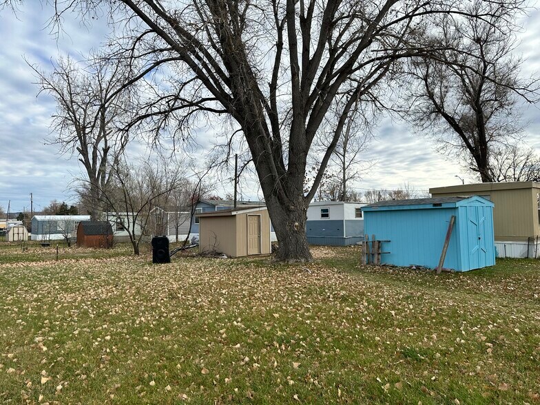 More Photos Of 711 Birch Ln, Billings Manufactured Housing Mobile Home Park For Sale