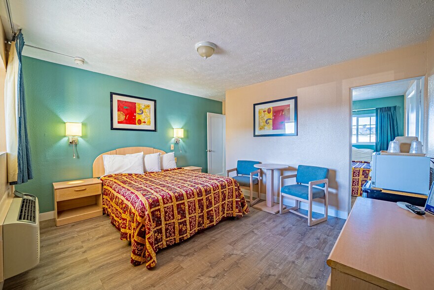 More Photos Of 1349 Idaho St, Elko Hotel For Sale