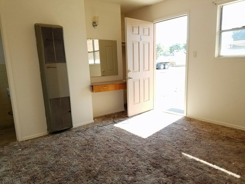 More Photos Of 2500 N Main St, Tahoka Hotel For Sale