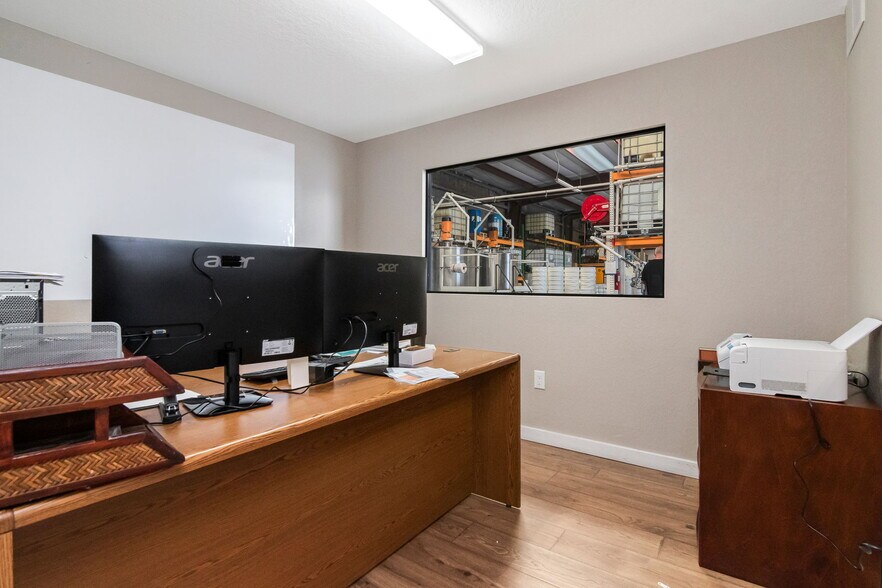 More Photos Of 2401 Destiny Way, Odessa Warehouse For Lease