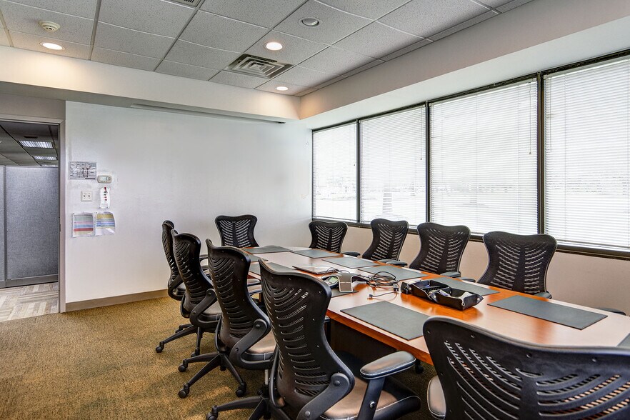 More Photos Of 101 Laurel Rd, Voorhees Office For Lease