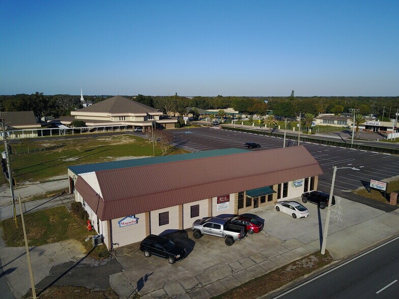 More Photos Of 522 Magnolia Ave, Auburndale Office For Sale