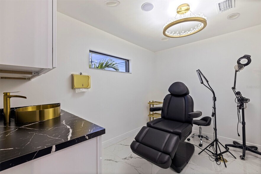 More Photos Of 1481 Belleair Rd, Clearwater Medical For Sale