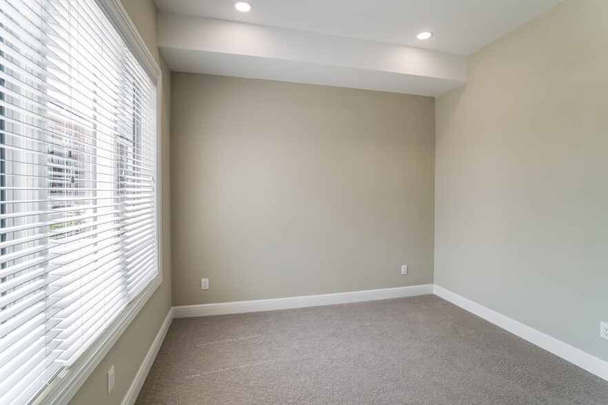 More Photos Of 244 Vester St, Ferndale Apartments For Sale