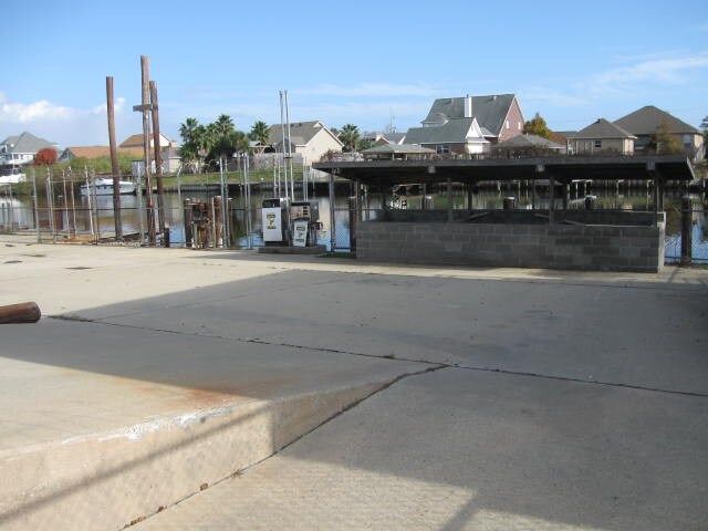 More Photos Of 4838 Pontchartrain Dr, Slidell Warehouse For Lease