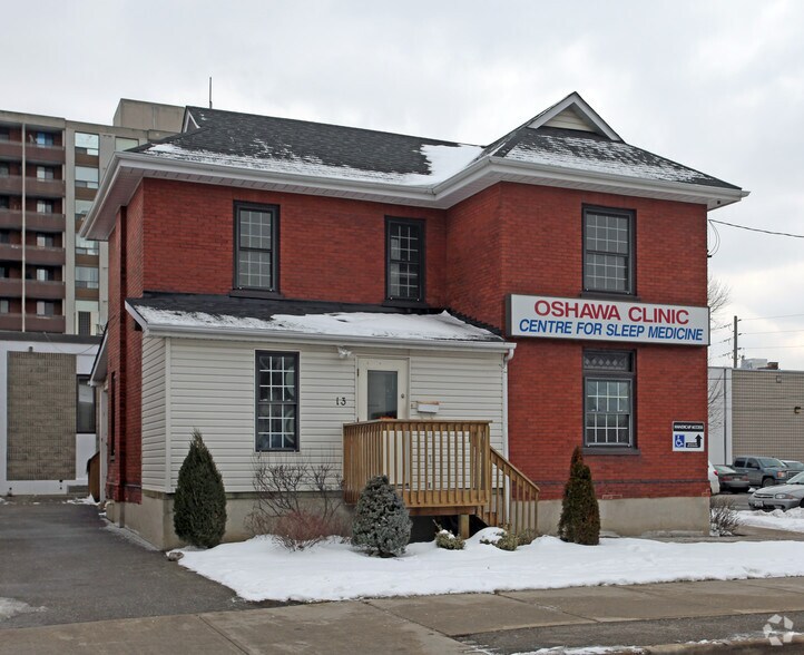Primary Photo Of 13 Charles St, Oshawa Medical For Lease