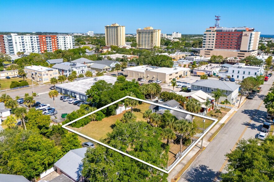 More Photos Of 2106 Vernon Pl, Melbourne Flex For Sale