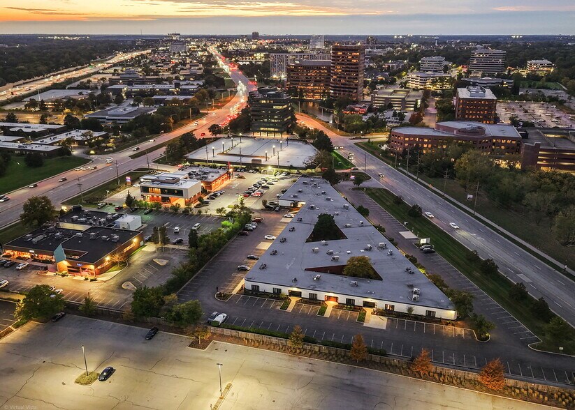 More Photos Of 17W775 Butterfield Road (Midwest Office Center), Oakbrook Terrace Medical For Lease